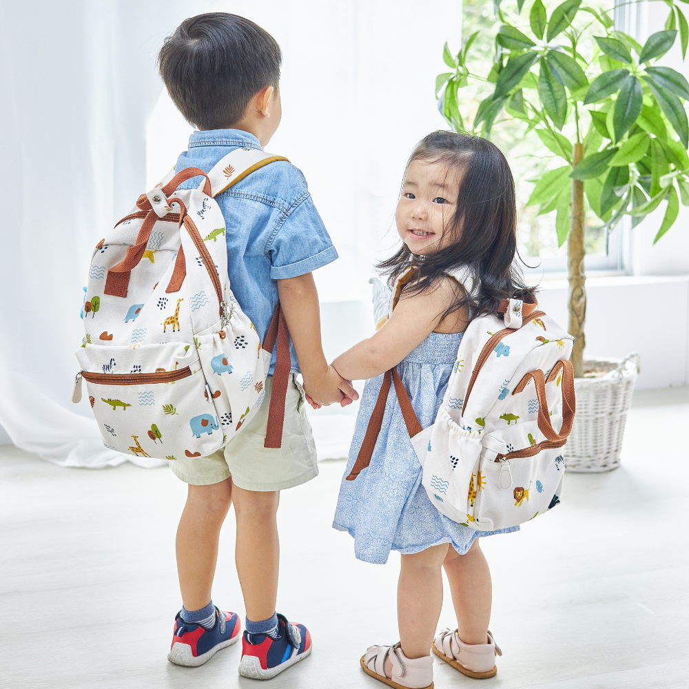 Kids safari online backpack